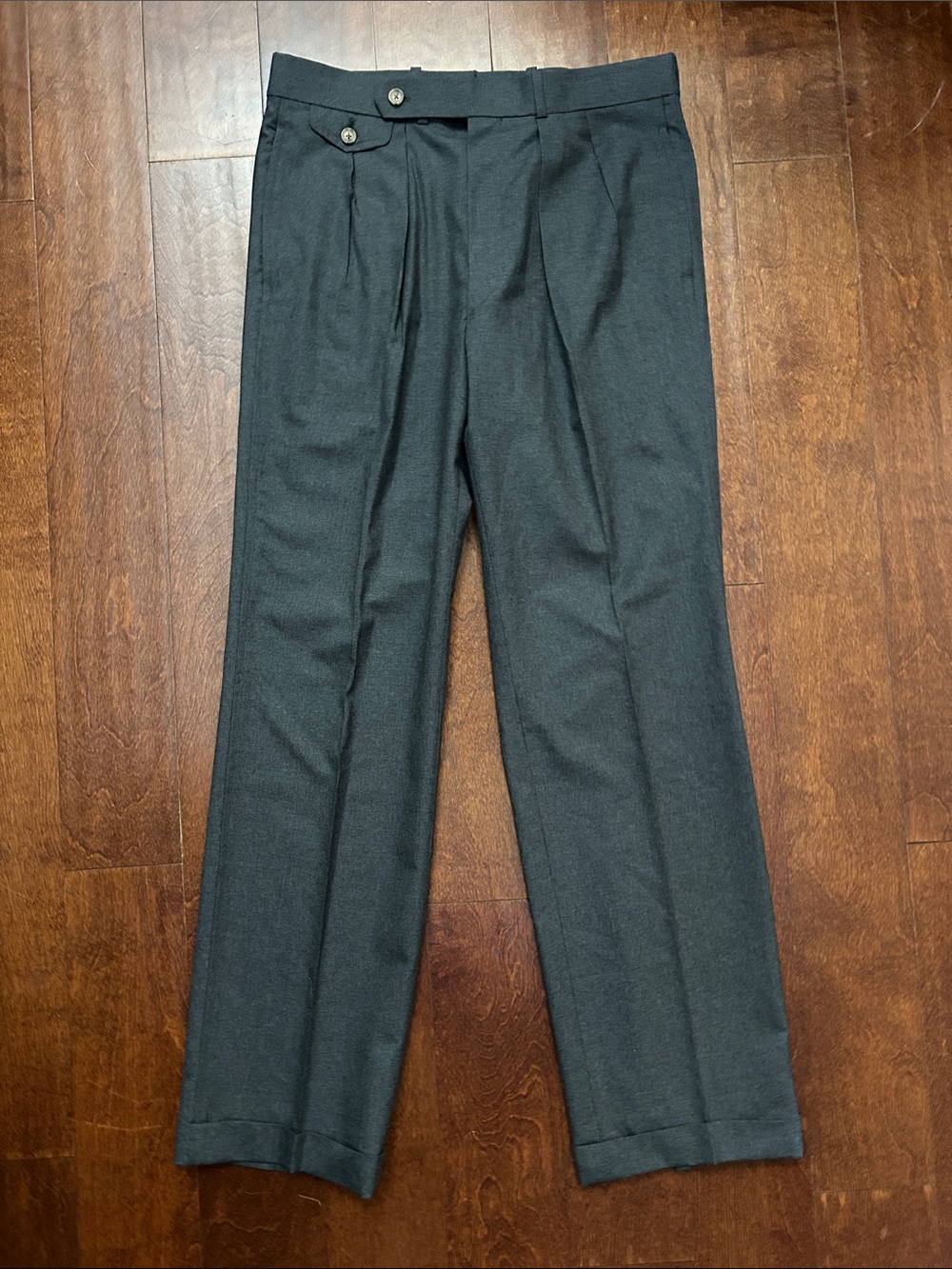 Nordstrom Men's Dark Charcoal Pleated Dress Pants, 100% Virgin Wool, Size 33